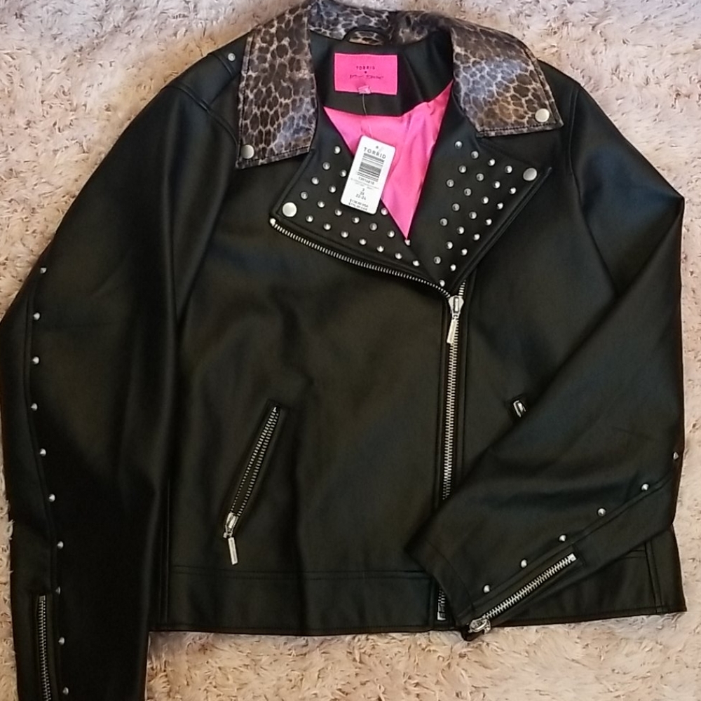๐HP๐Torrid Betsey Johnson Faux Leather Jacket - Picture 10 of 11